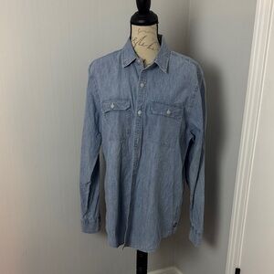 Vineyard Vines Men's Blue Denim Shirt size Large Dockman Shirt Cotton 100%